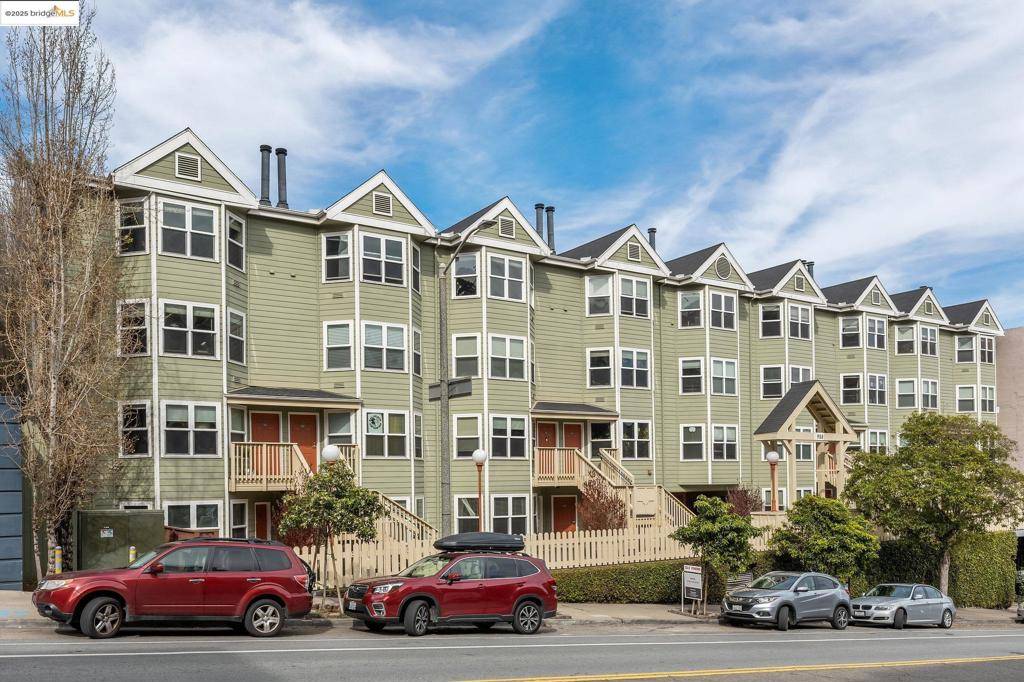 San Francisco, CA 94117,988 Fulton St #132