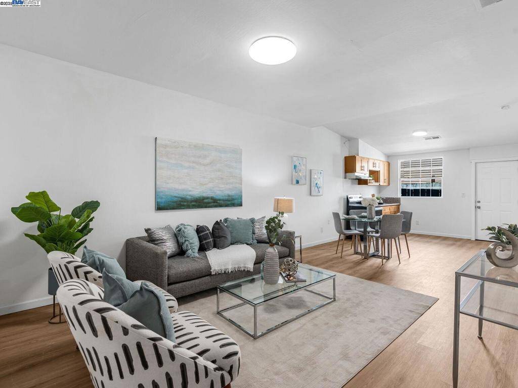 Oakland, CA 94619,2801 38TH AVE