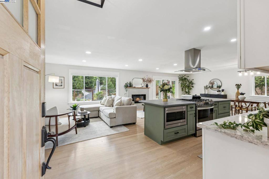Lafayette, CA 94549,2602 Pebble Beach Loop