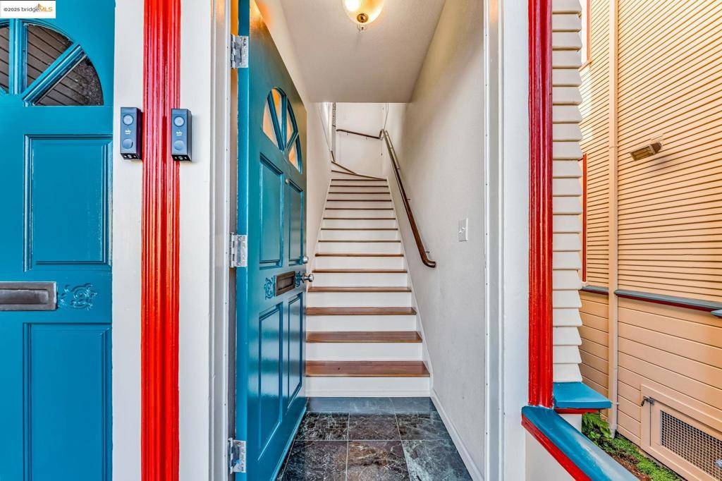 Oakland, CA 94612,595 22nd St