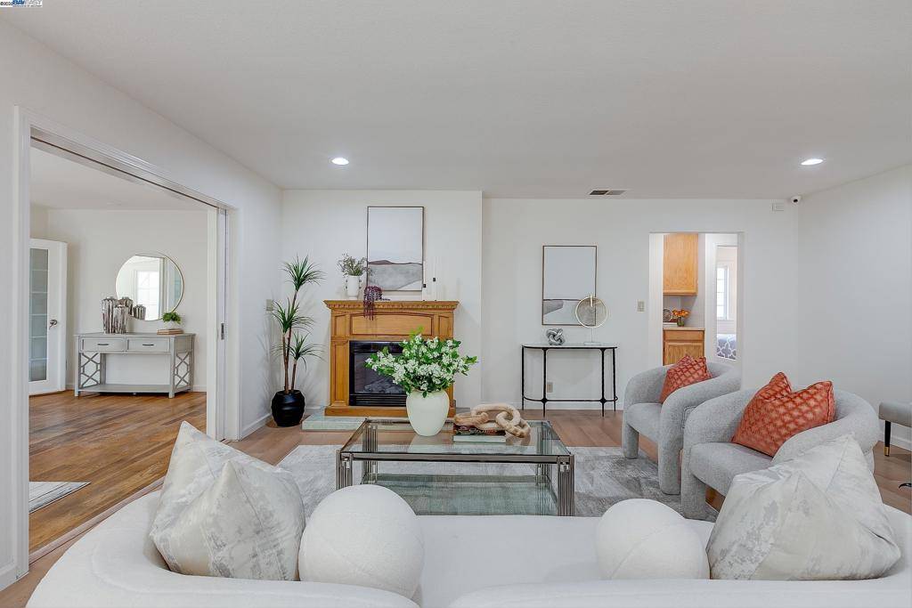 Union City, CA 94587-3922,4167 Sunflower Ct.