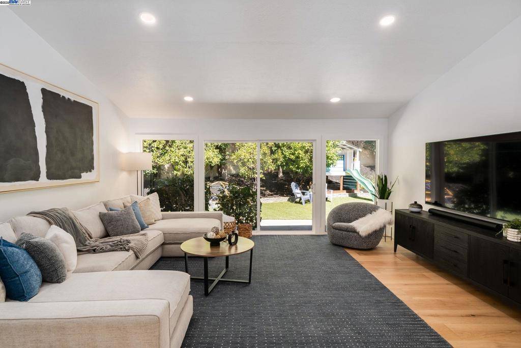 Walnut Creek, CA 94598,110 Renwick Pl