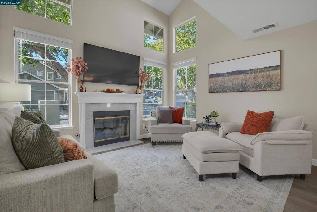 Martinez, CA 94553,235 Pebblecreek Ct