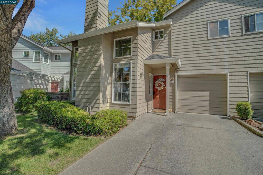 Martinez, CA 94553,235 Pebblecreek Ct