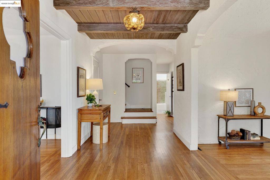 Berkeley, CA 94707,1922 San Antonio Ave