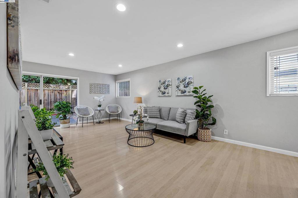 San Leandro, CA 94579,840 Woodgate Dr