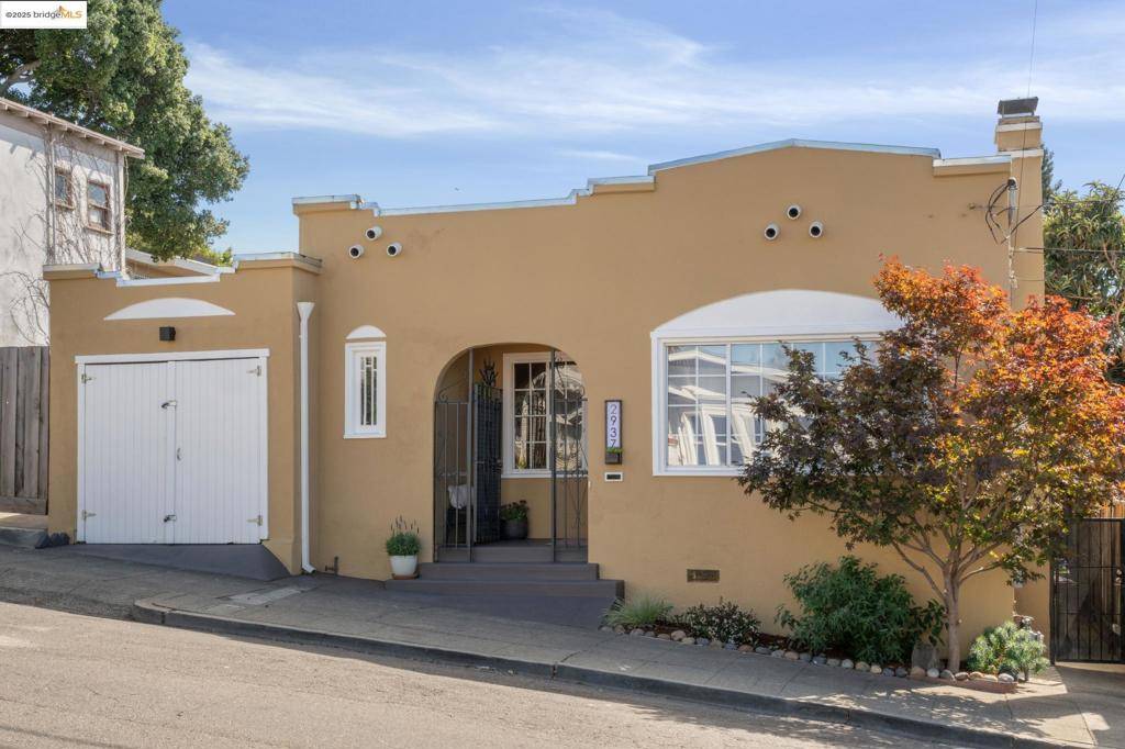 Oakland, CA 94601-2709,2937 Bona