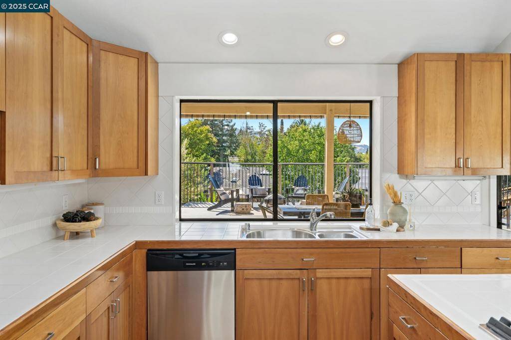 Danville, CA 94526,131 Clover Hill Court