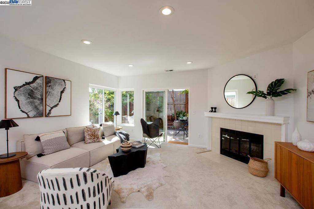 Alameda, CA 94502,158 Oak Park Dr
