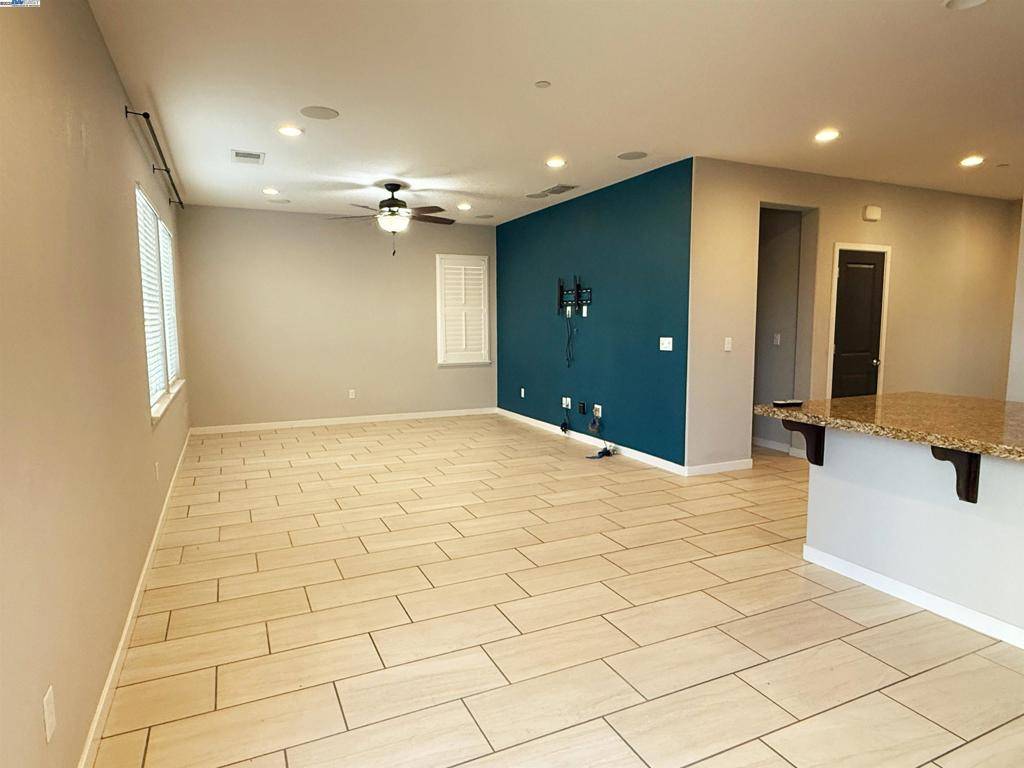 Oakley, CA 94561,202 Amberwind Cir