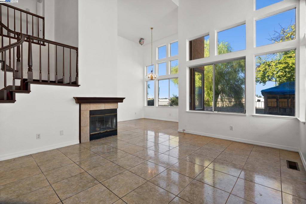 Antioch, CA 94531,2205 Mark Twain