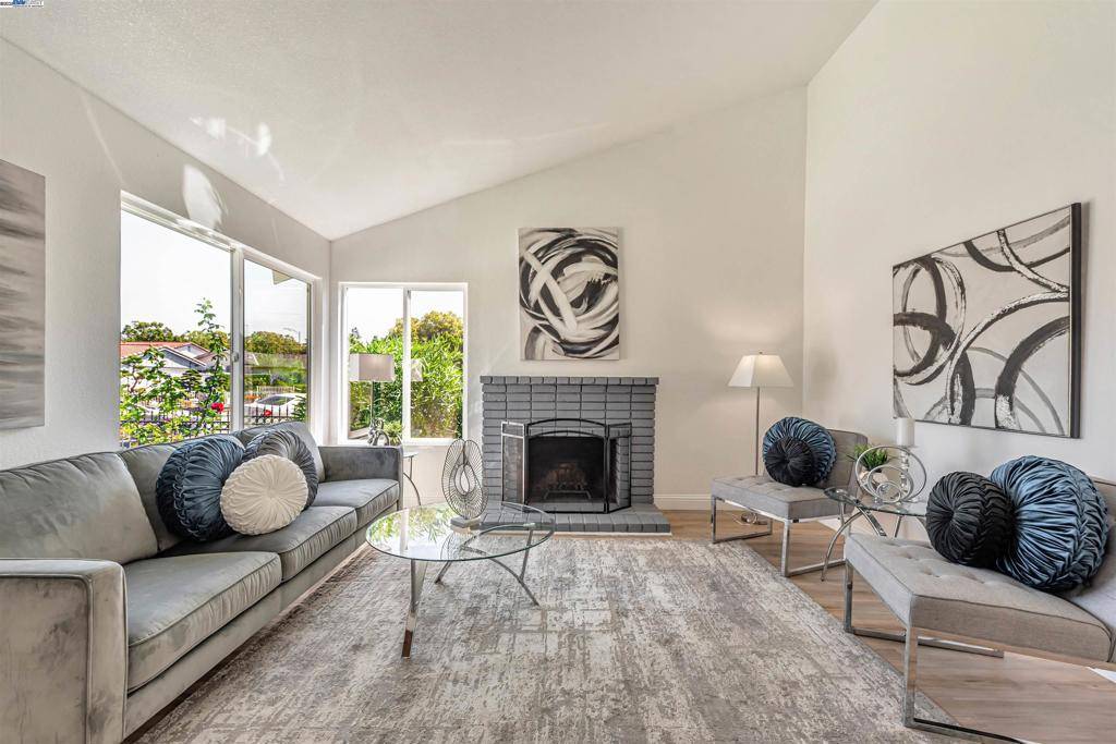 San Jose, CA 95116,295 Esmeralda Ct