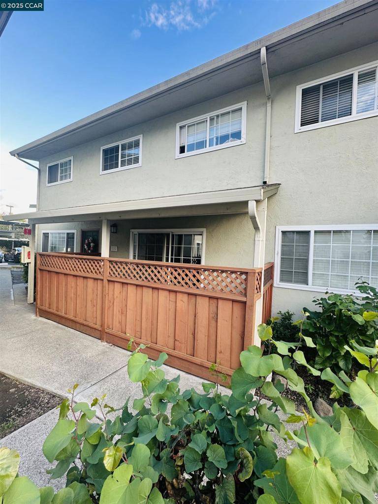 San Leandro, CA 94579,670 Fargo Ave #5