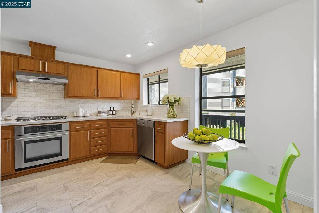 Walnut Creek, CA 94596,1696 San Miguel Dr