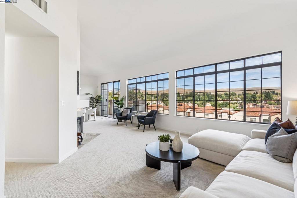 San Ramon, CA 94582,41 Eagle Lake Ct #32