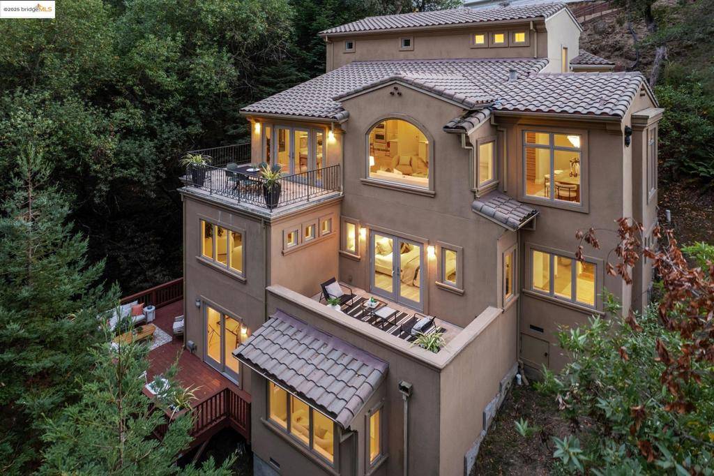 Oakland, CA 94611,6389 Westover Dr.