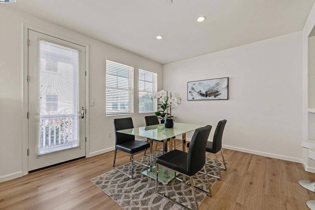 Richmond, CA 94804,2210 Day Sailor Ct