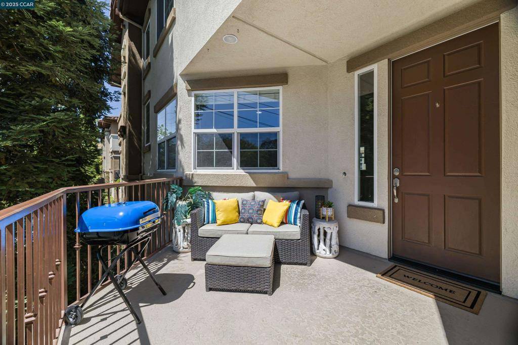 Martinez, CA 94553,1121 Haven St