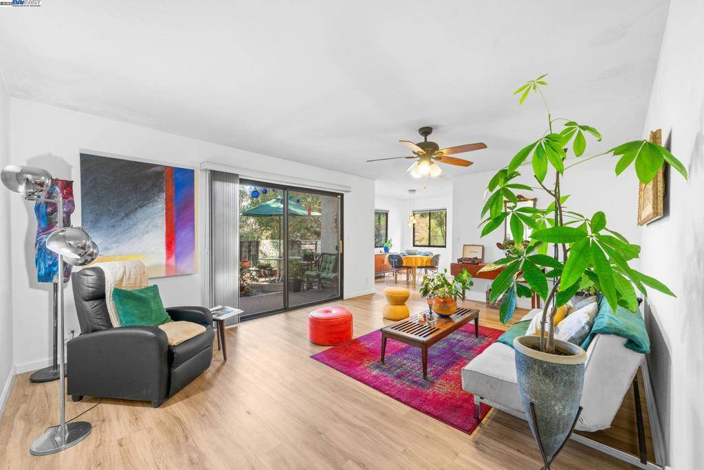 Benicia, CA 94510,900 Cambridge Drive #53