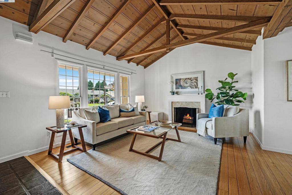 Castro Valley, CA 94546,3450 Badding Rd