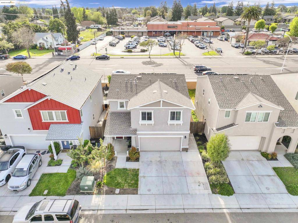 Manteca, CA 95336,1413 Santini Ave