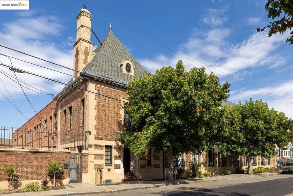 Oakland, CA 94609,730 29th Street #107