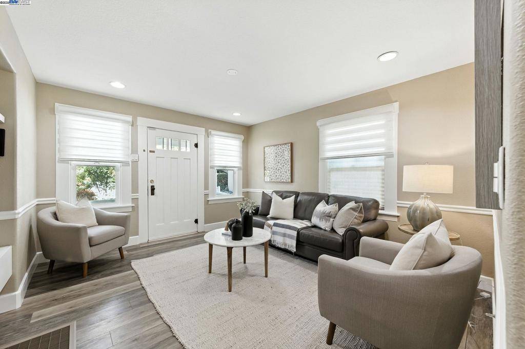 Fremont, CA 94539,43547 Ellsworth Street