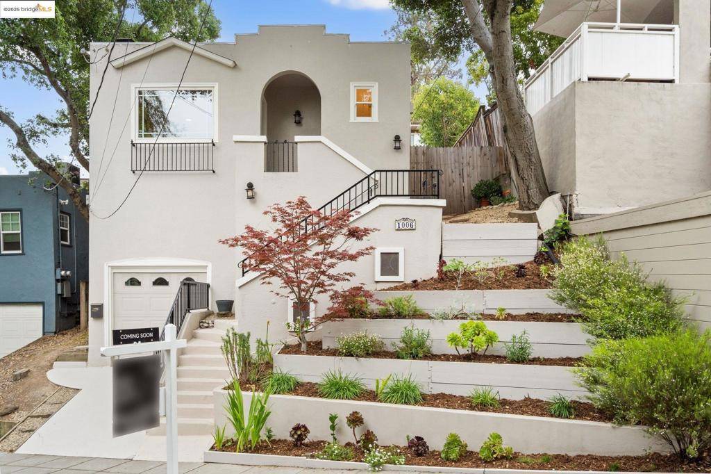 Oakland, CA 94602,1006 Glendora Ave