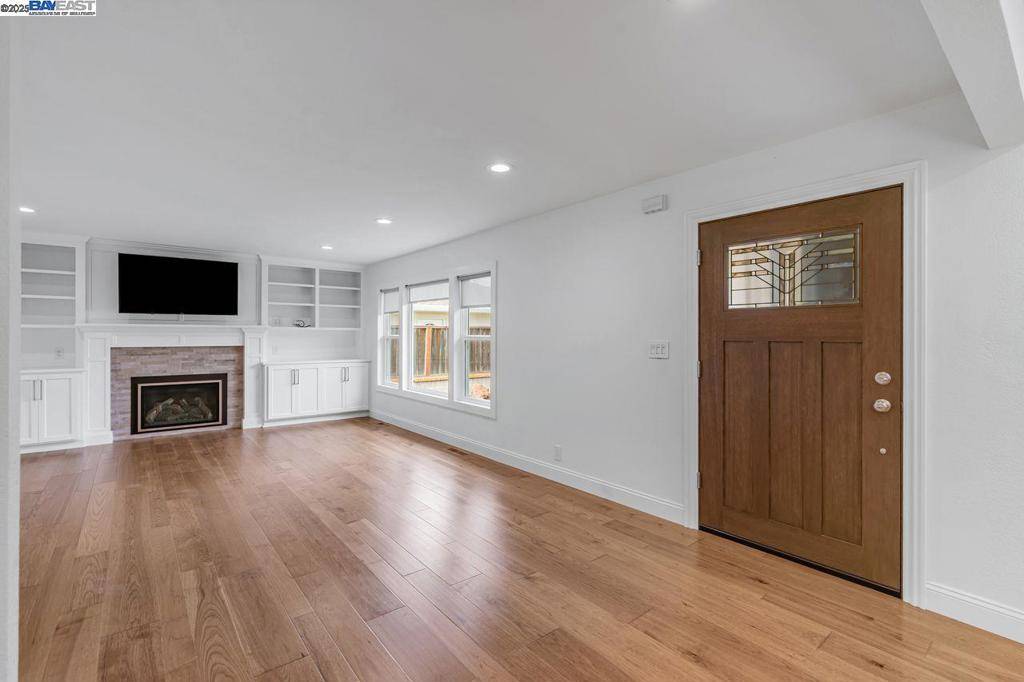 Castro Valley, CA 94546-4734,4525 Edwards Lane