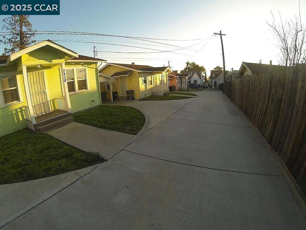 Oakland, CA 94605,7318 Ney Ave