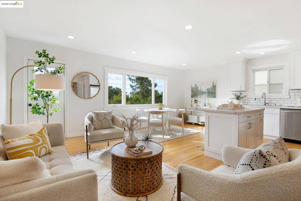 Berkeley, CA 94705,30 Domingo Ave #6