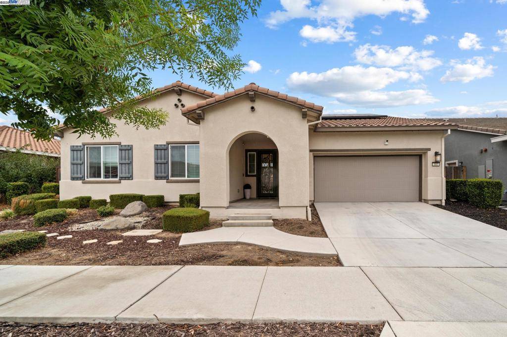 Lathrop, CA 95330,557 Albany St