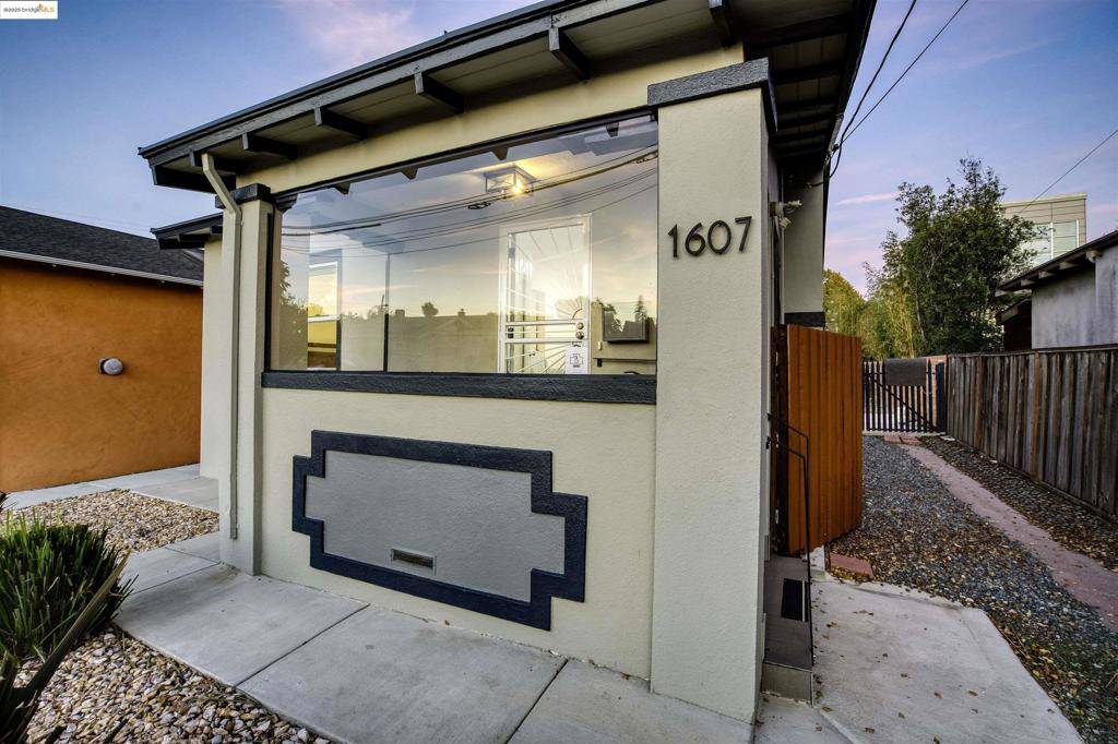 Berkeley, CA 94710,1607 10th St