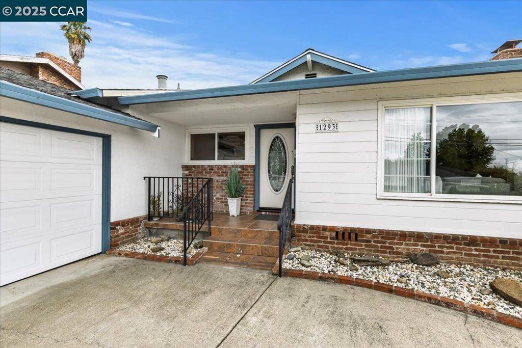 San Leandro, CA 94577,1293 Vistagrand Dr