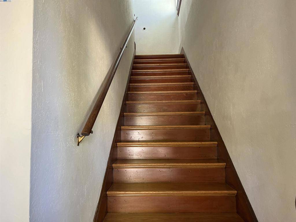 Alameda, CA 94501,1301 9Th St