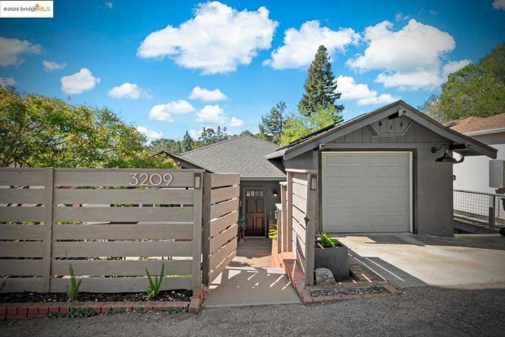 Oakland, CA 94602,3209 Guido ST