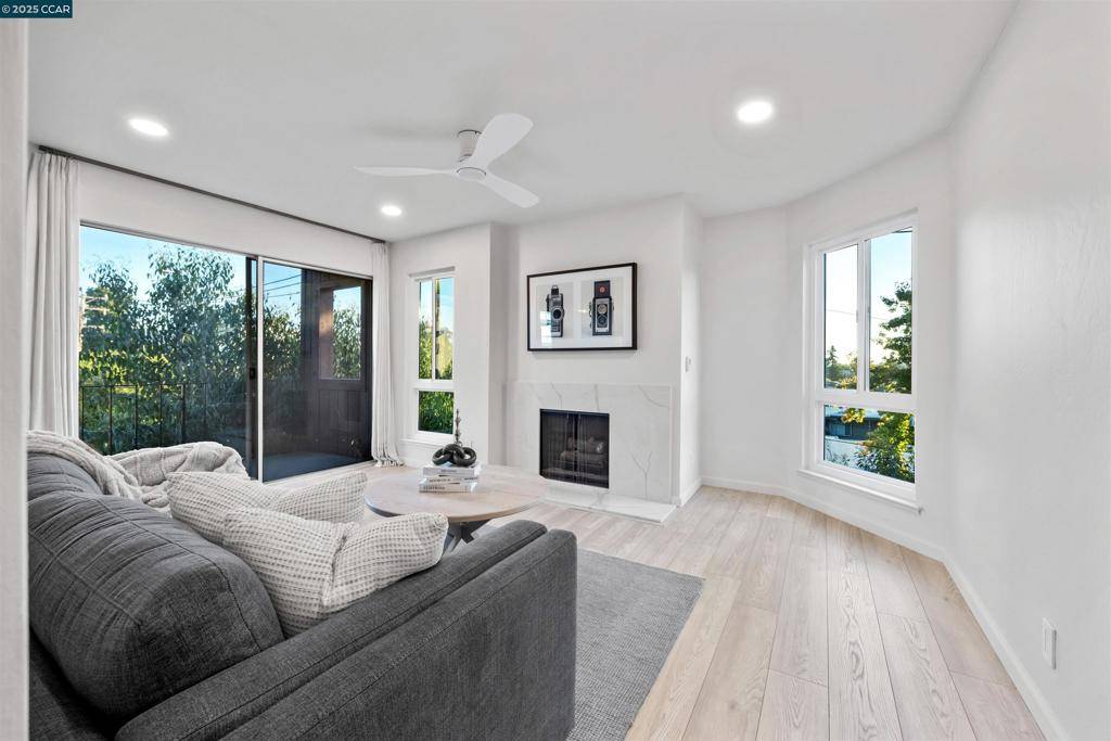 Oakland, CA 94611,3751 Harrison Street #301