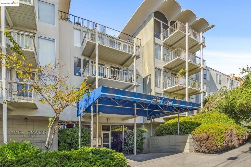 Oakland, CA 94610,811 York St #313