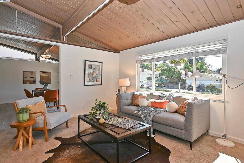 Castro Valley, CA 94546,4602 Emily Ct