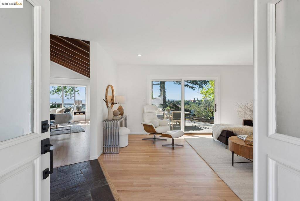 Oakland, CA 94619,2 Graham Place