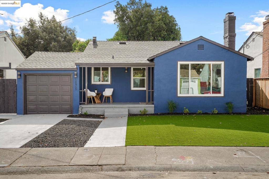 Oakland, CA 94603,10945 Estepa Dr