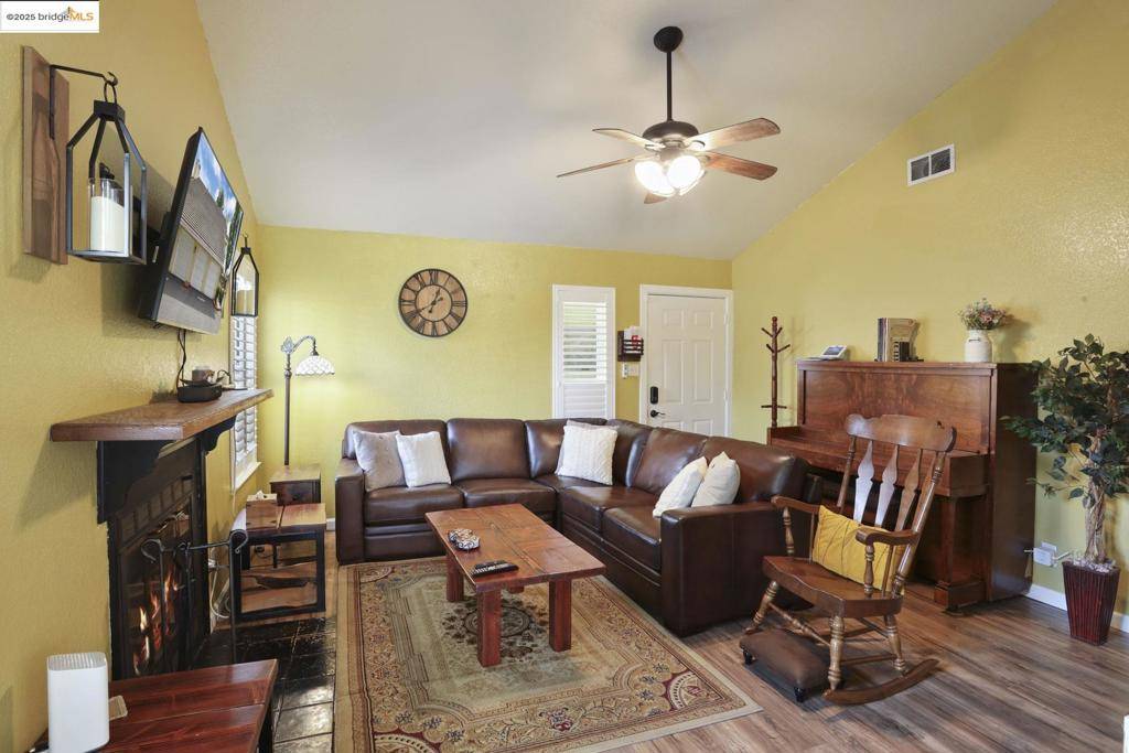 Lodi, CA 95242,1311 W Century Blvd #39