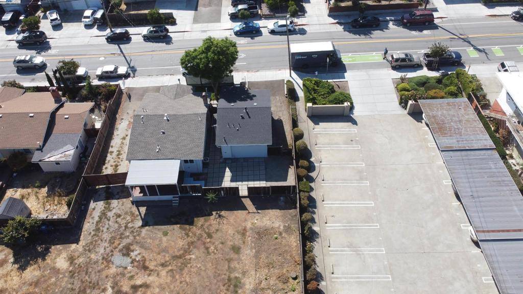 Castro Valley, CA 94546,20378 Stanton Ave