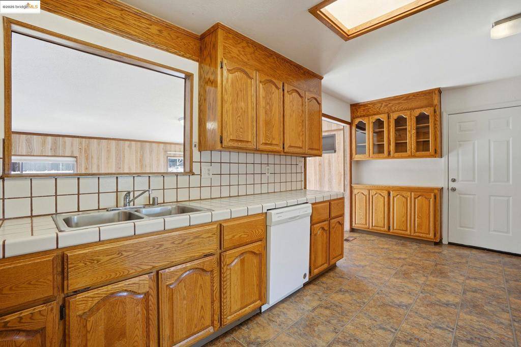 Antioch, CA 94509,1251 Hillcrest Ave