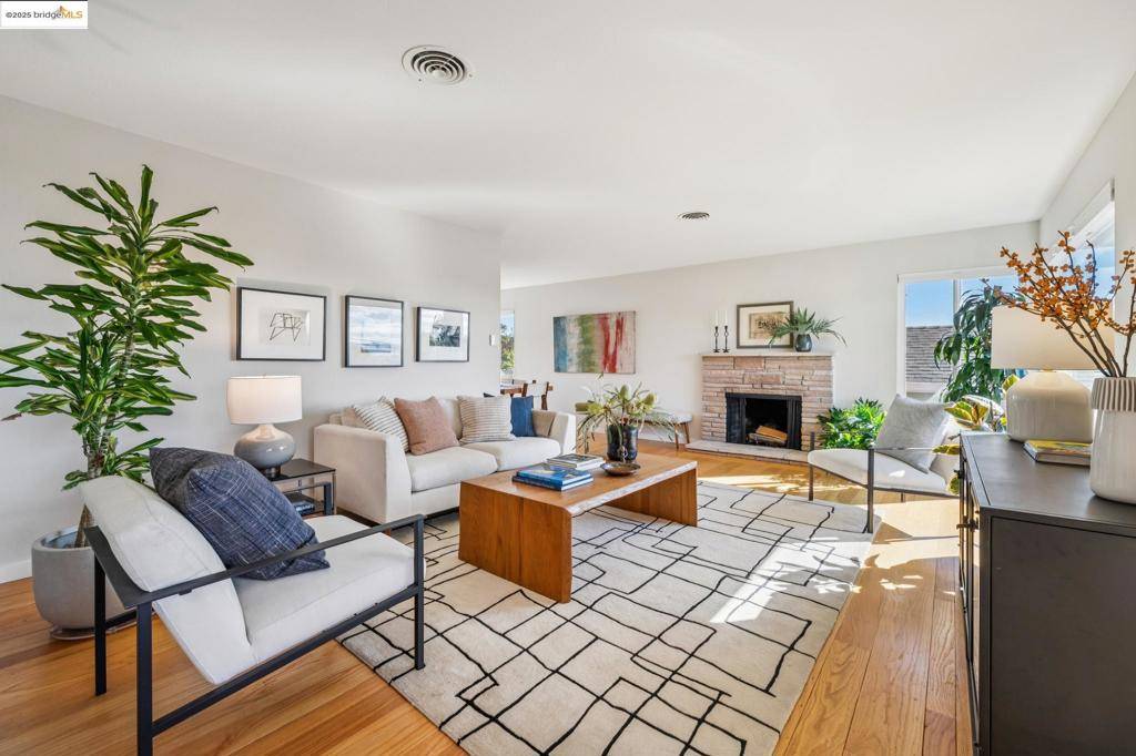 El Cerrito, CA 94530,2028 Mira Vista Dr