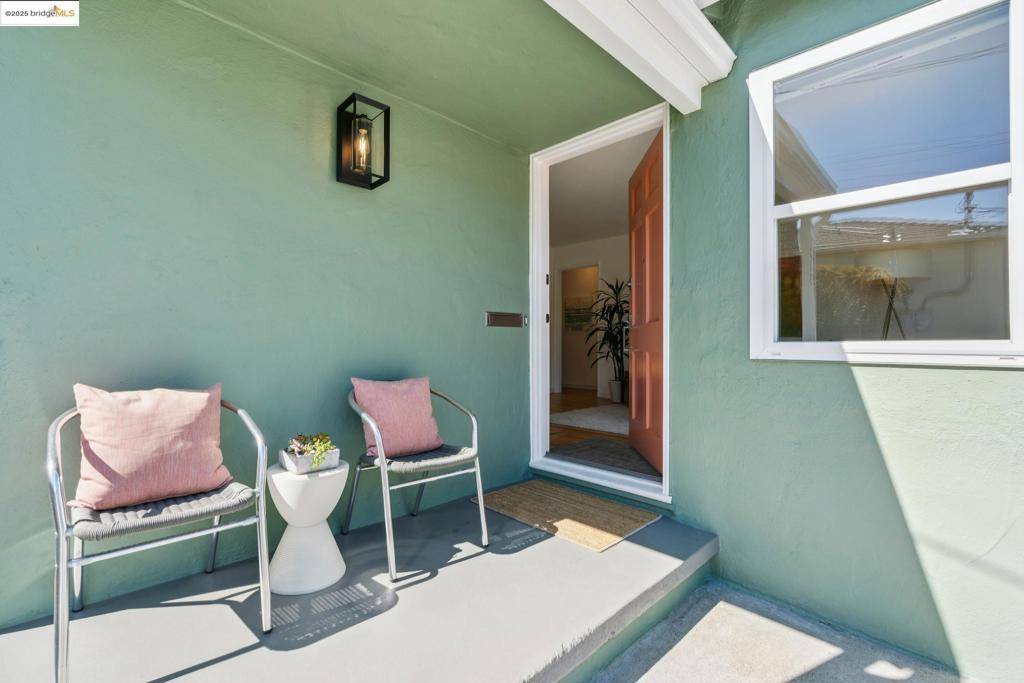 El Cerrito, CA 94530,1213 Richmond St.