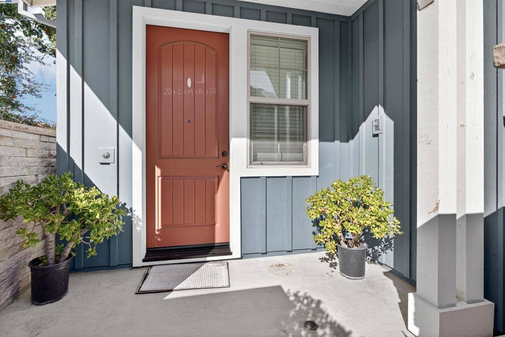 Livermore, CA 94551,570 Sandalwood dr