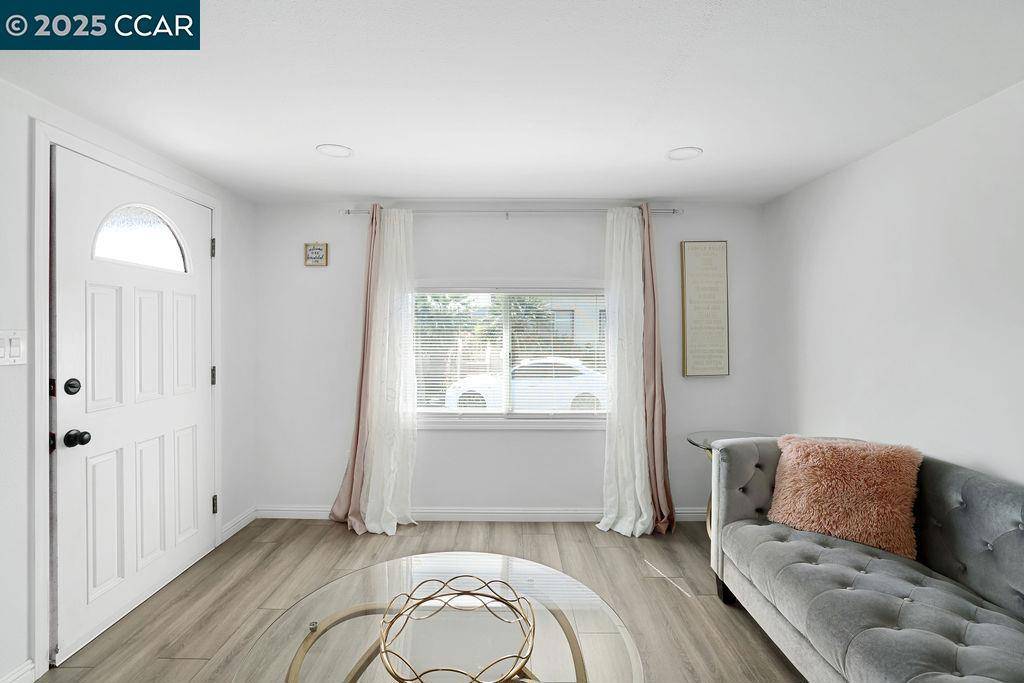 Antioch, CA 94509,3301 Buchanan Rd