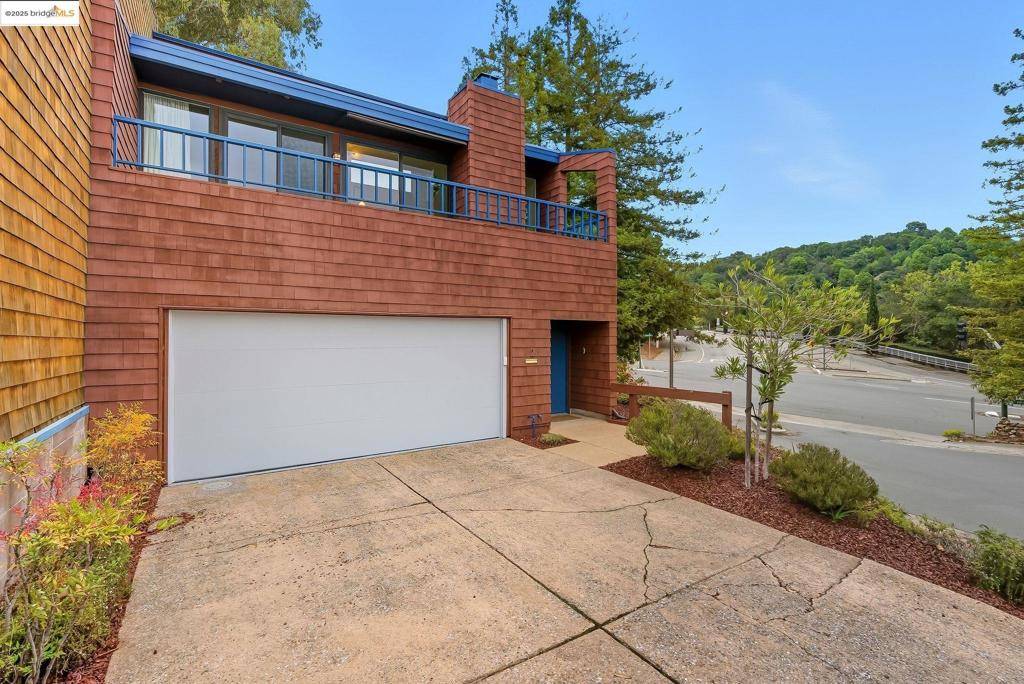 Oakland, CA 94619,2 Sereno Circle