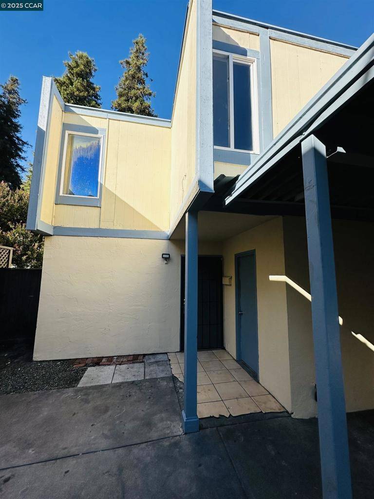 Santa Rosa, CA 95401,706 Simpson Pl